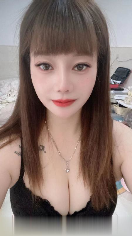 性感风骚大胸妹子