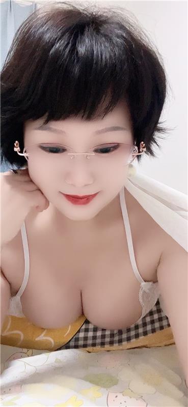 短发染少妇琳琳