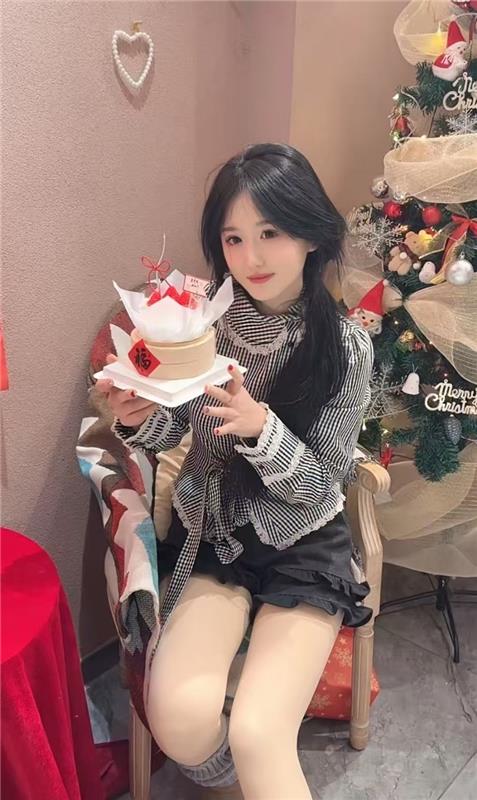 会所离职服务型老师