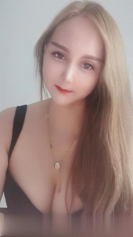 松江混血三通安娜