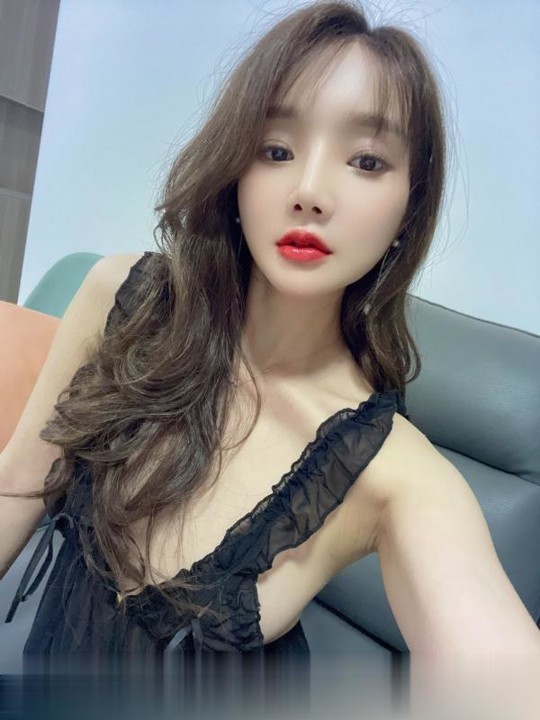 性感妖娆小狐狸