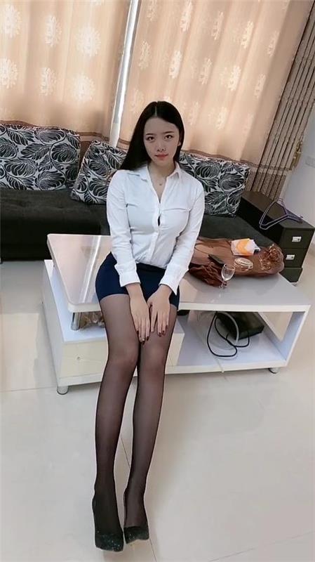 苏州石路公寓楼长腿黑丝美女