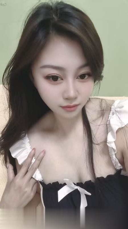 秦淮大胸小姐姐