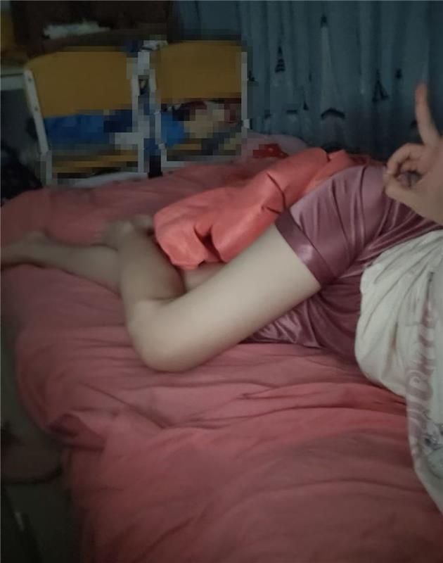 妹妹自己体会年轻