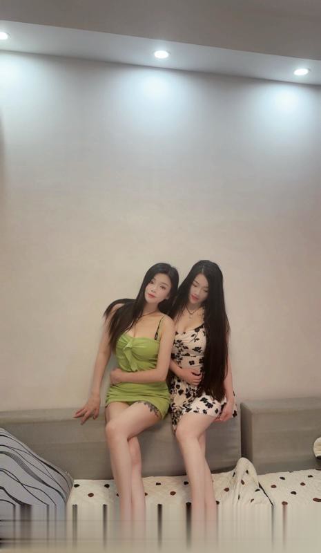 虎丘双飞长腿姐妹花