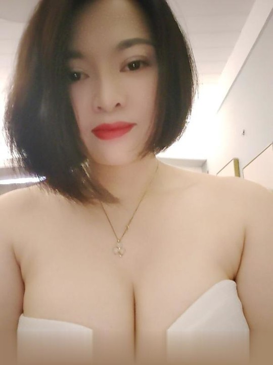 身材丰满骚少妇