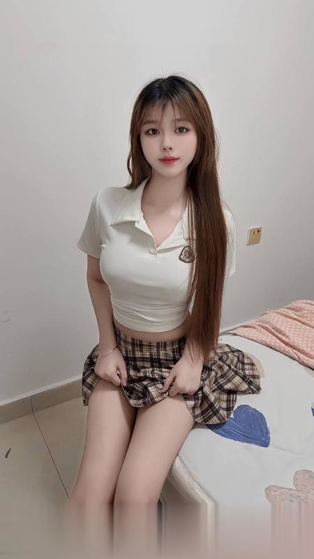 高挑白嫩大熊妹子