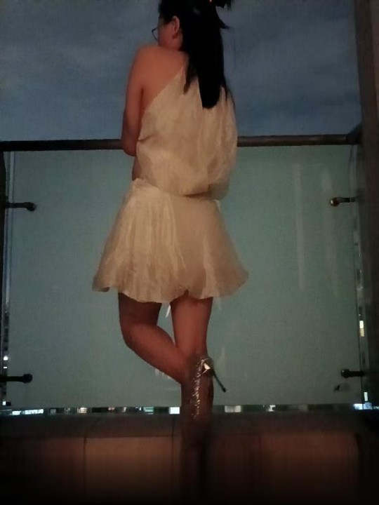 风情万种小骚妇