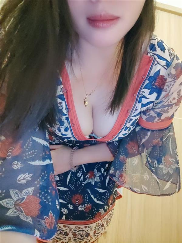 龙湖时代少妇媚儿