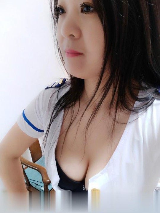 颜值特色泡泡浴美女