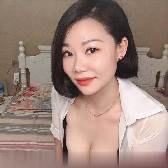 东郊轻熟女小白