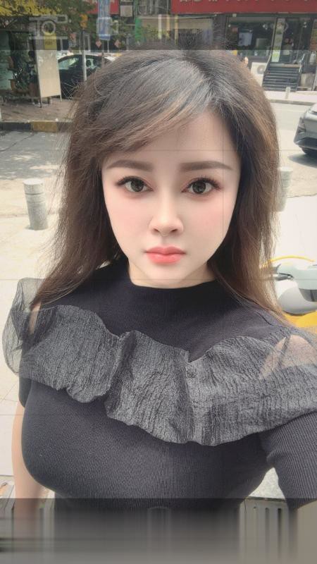 天心大胸服务妹子