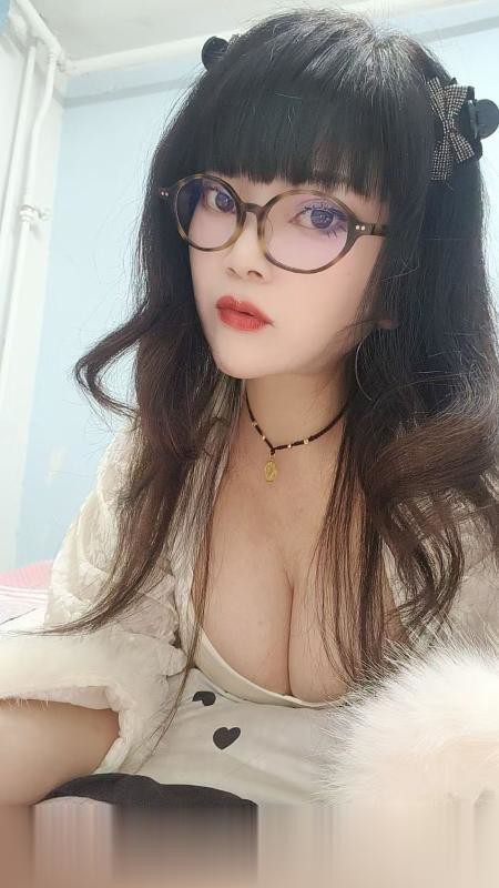 桥西丰满大胸姐姐