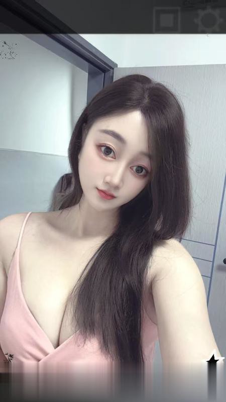 龙华苏漫过年不回家