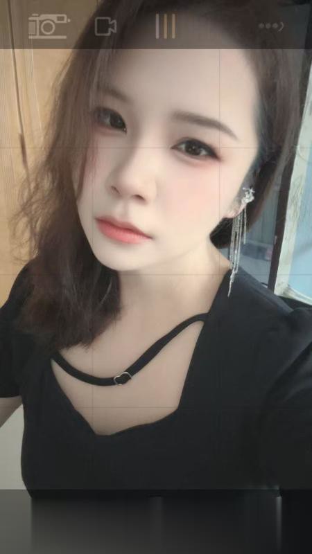 过年不打烊制服少妇