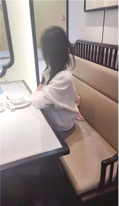 丰满诱惑小姐姐