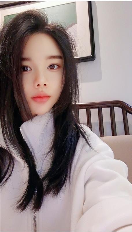 丰满诱惑小姐姐