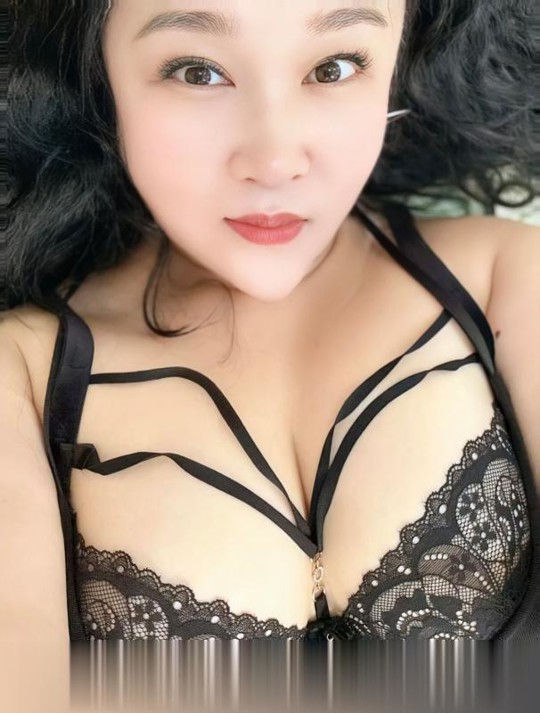 滨江大屁股巨骚熟女