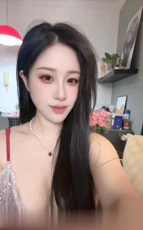 市南白皙女友感清清