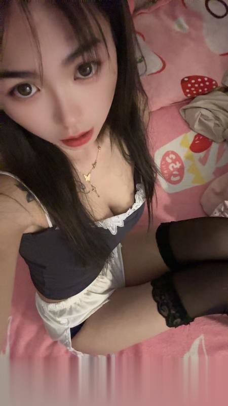 高颜值反差婊萌妹妹