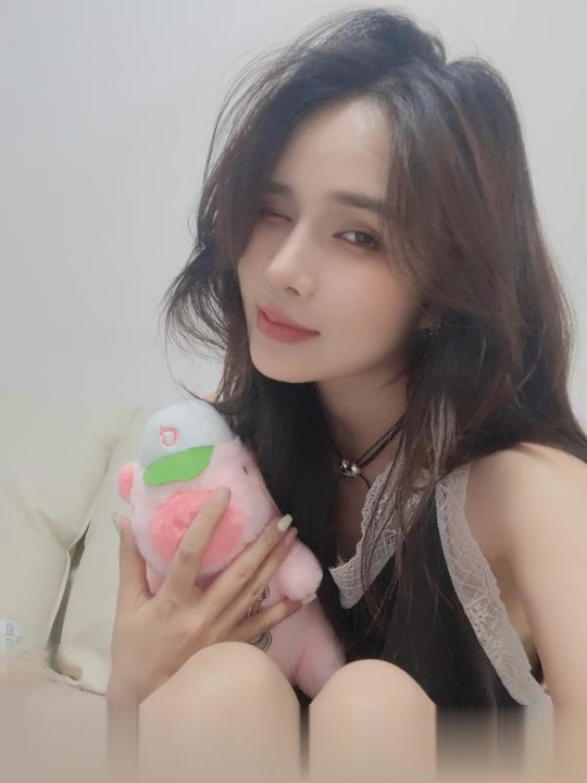 制服情趣小财迷