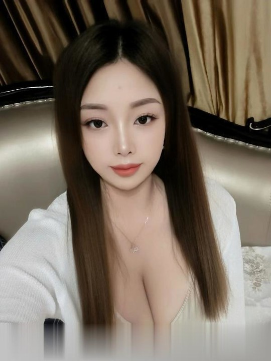 武进大胸小美女