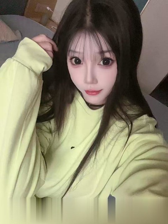 可萝可欲的喵喵姐姐