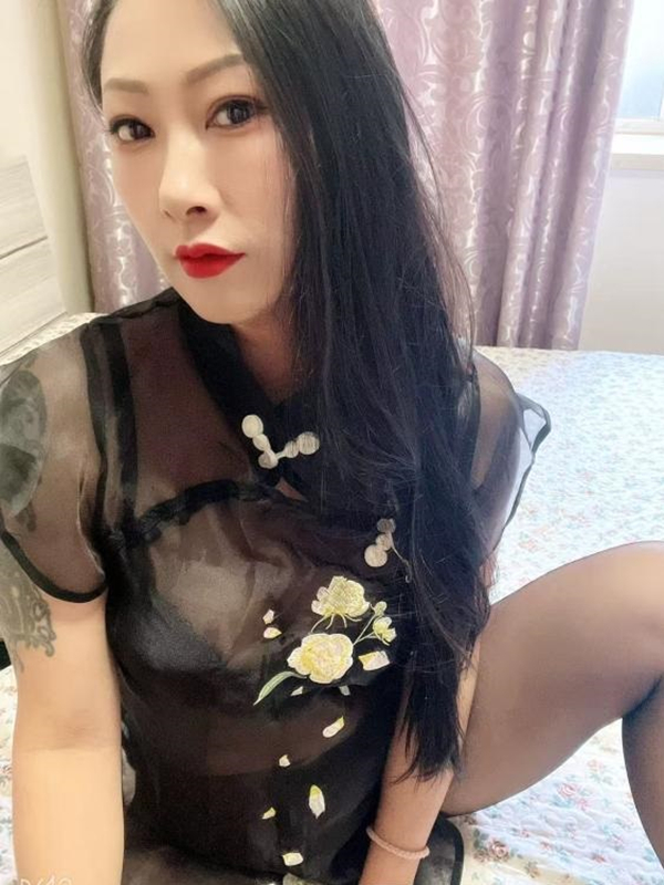 巨乳肥臀骚姐可双飞