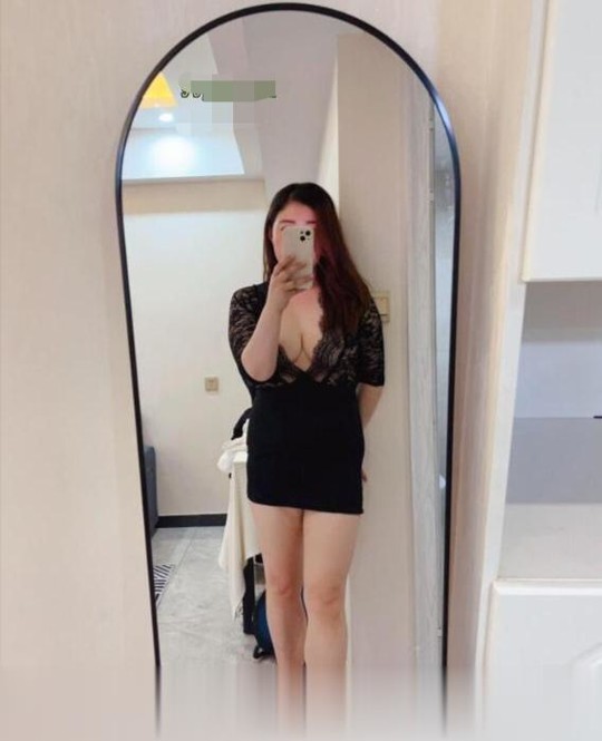 肥臀熟女姐姐