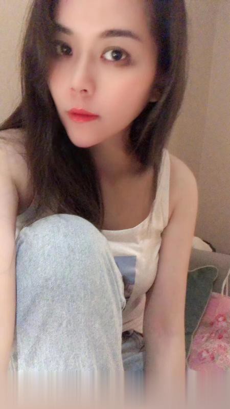 翘臀大胸御姐