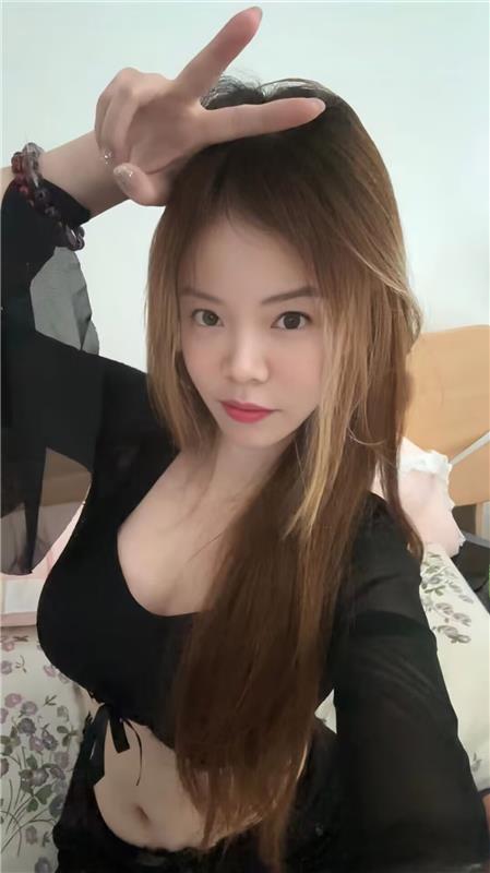 大奶风骚妹子极致诱惑