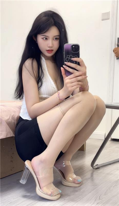 翘臀性感骚妹妹