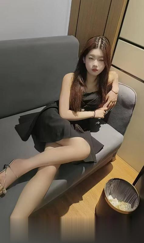 洪山肤白颜值嫩妹