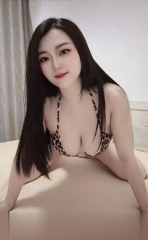 石牌岭大奶小姐姐