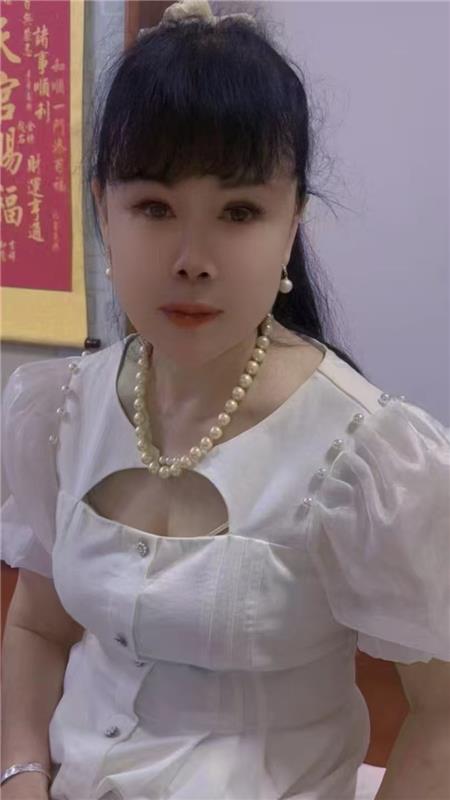 服务系熟女任姐