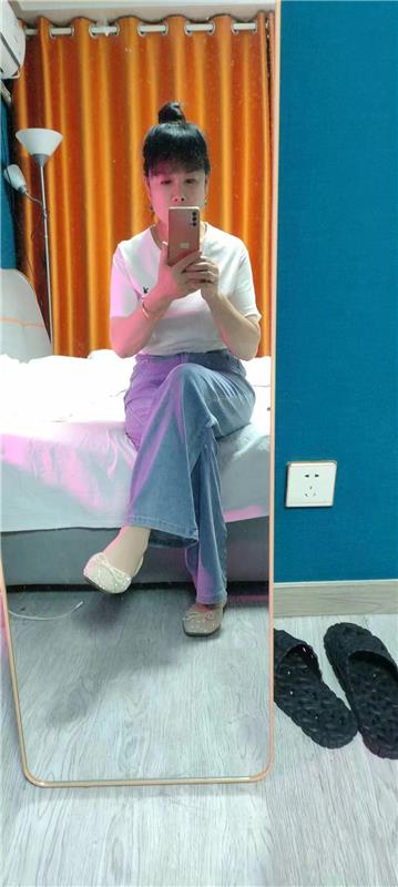 服务系熟女任姐