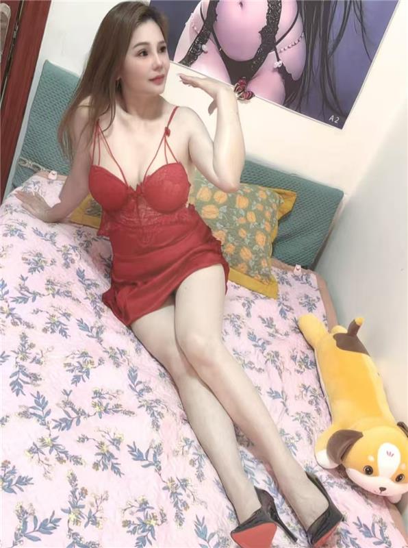 坦洲大奶骚少妇