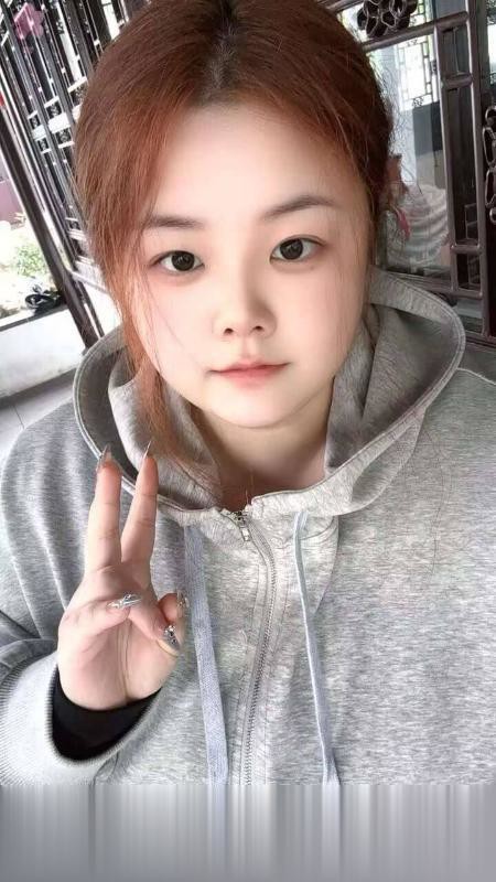 广州E胸大奶bbw