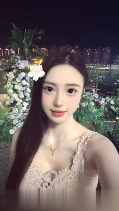 温柔粉嫩小妹妹