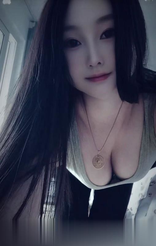好服务D杯中项小姐姐