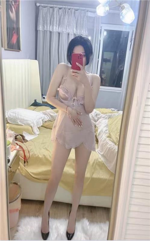 很难约的长腿美女