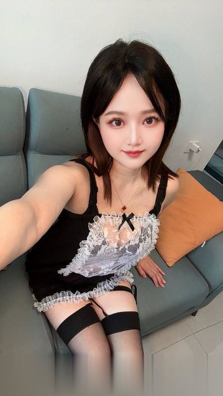 兼职可爱白领美女