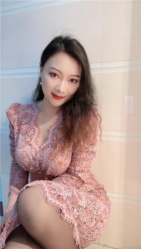 性感高挑少妇
