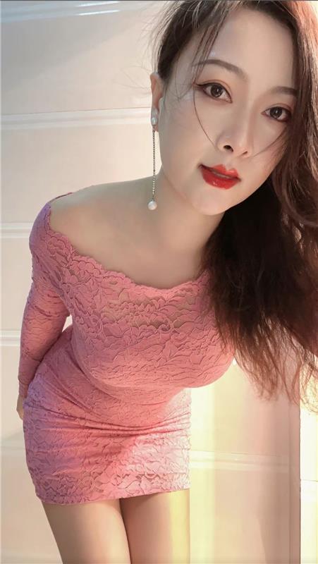 性感高挑少妇