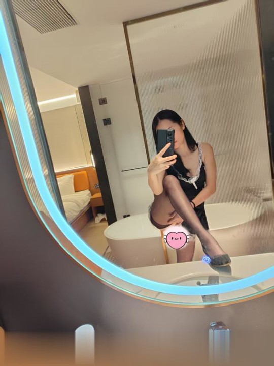 性感美腿少妇
