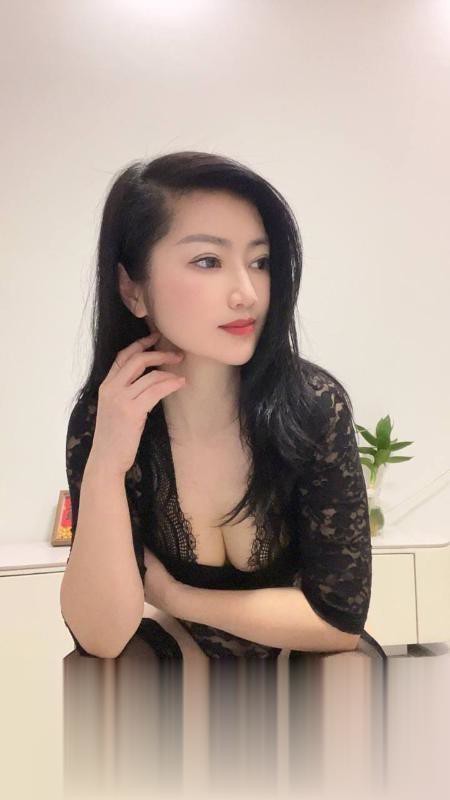 洪山黑丝骚妇