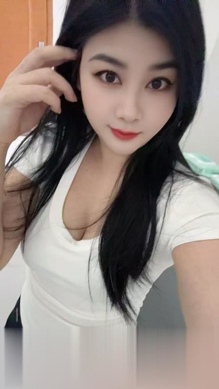 龙华大奶萌萌