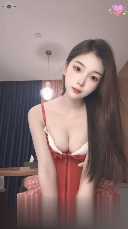 三点粉美女七七
